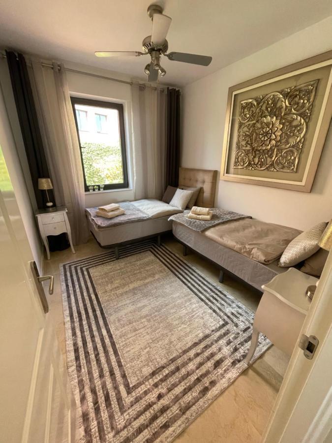 Calahonda Luxury Apartment With A Stunning Sea View 米哈斯 外观 照片